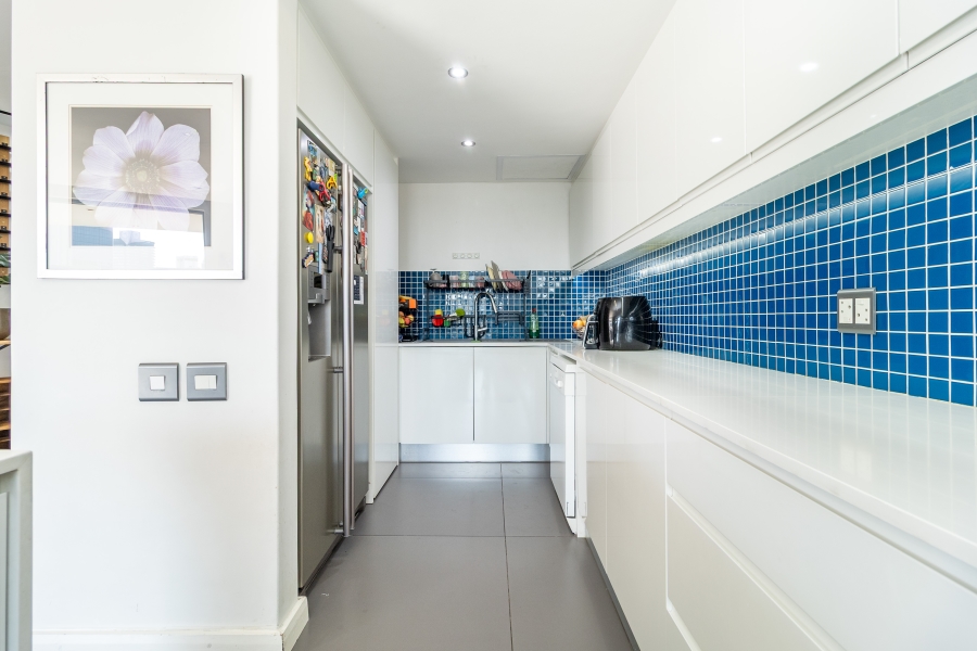 2 Bedroom Property for Sale in Cape Town City Centre Western Cape